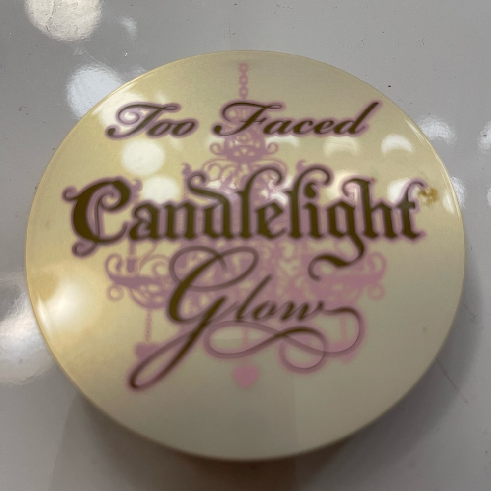 Too Faced Candle Light Glow